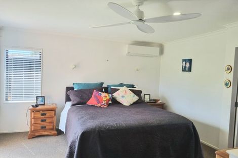 Photo of property in 5 Carlsberg Place, Papamoa Beach, Papamoa, 3118