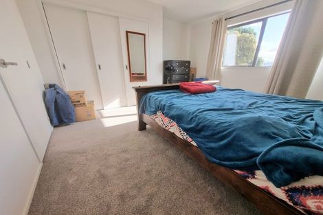 Photo of property in 3/25 Vodanovich Road, Te Atatu South, Auckland, 0610