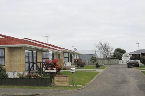 Photo of property in 15a Douglas Street, Levin, 5510