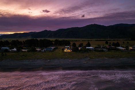 Photo of property in 112 Rarangi Beach Road, Rarangi, Blenheim, 7273