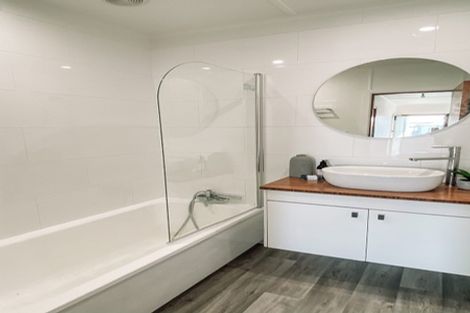 Photo of property in 5 Surrey Street, Stratford, 4332