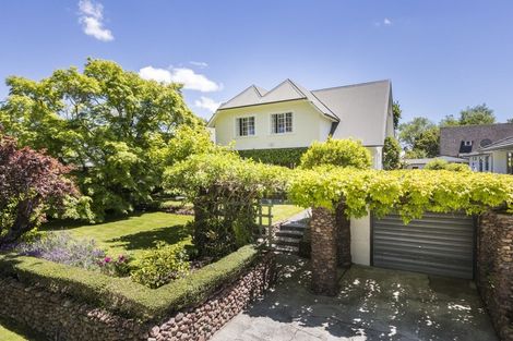 Photo of property in 31 Elmira Avenue, Hokowhitu, Palmerston North, 4410