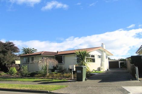 Photo of property in 2 Grant Place, Greenmeadows, Napier, 4112