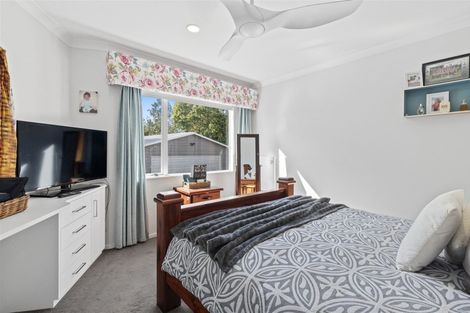 Photo of property in 6 Armitage Place, Tuakau, 2121