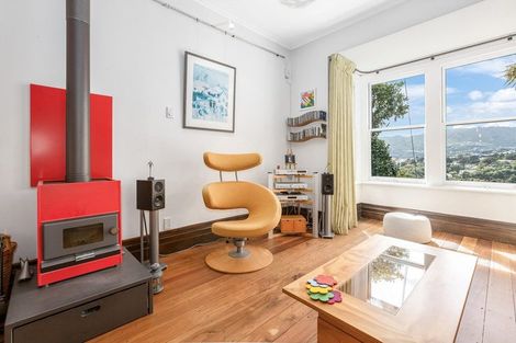 Photo of property in 125 Wadestown Road, Wadestown, Wellington, 6012