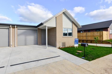 Photo of property in 50 Waruhia Crescent, Rototuna North, 3281