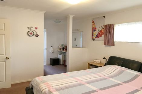 Photo of property in 13 Blairgowrie Place, Rototuna North, Hamilton, 3210