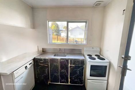 Photo of property in 1 Ballial Place, West Harbour, Auckland, 0618