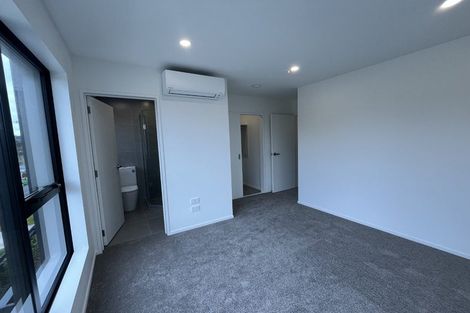 Photo of property in 1/131 Lancaster Road, Beach Haven, Auckland, 0626
