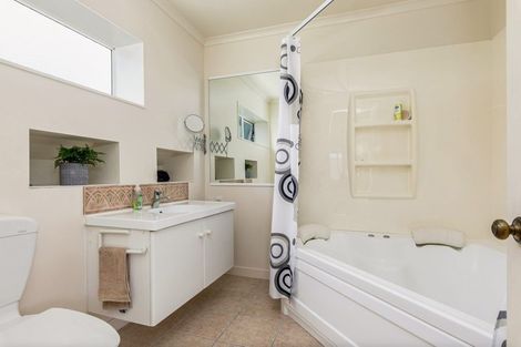 Photo of property in 2/44 Asquith Avenue, Mount Albert, Auckland, 1025