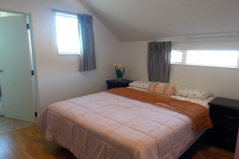 Photo of property in 107 Ashton Fitchett Drive, Brooklyn, Wellington, 6021