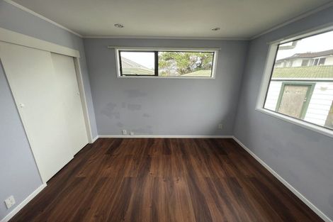 Photo of property in 9 Lisa Rise, Half Moon Bay, Auckland, 2012