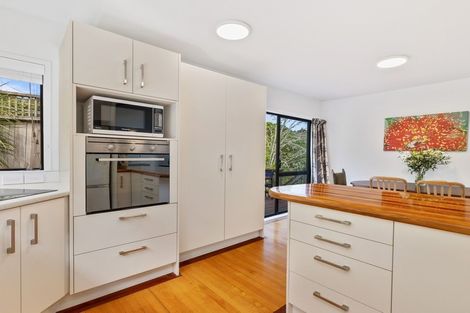 Photo of property in 21 Homewood Place, Chatswood, Auckland, 0626