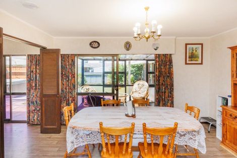 Photo of property in 6 Ashdown Crescent, Feilding, 4702