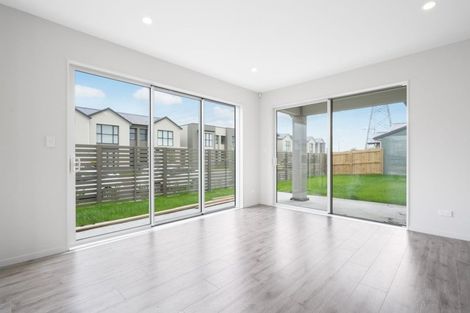 Photo of property in 8 Wairepo Street, Takanini, 2112