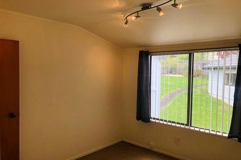 Photo of property in 26 Bronzewing Terrace, Unsworth Heights, Auckland, 0632