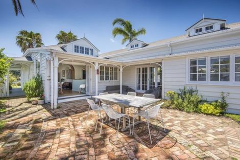 Photo of property in 19 Tainui Road, Devonport, Auckland, 0624