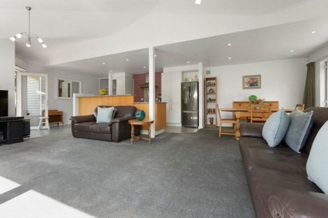 Photo of property in 20 Malabar Drive, Ellerslie, Auckland, 1051