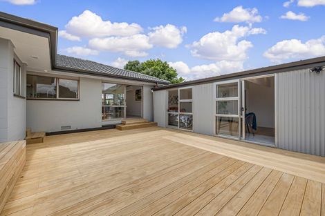 Photo of property in 12 Huber Street, Weymouth, Auckland, 2103