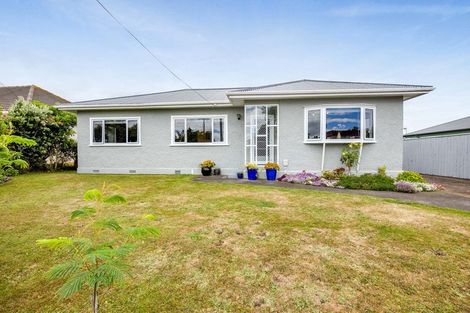 Photo of property in 18 Albion Street, Hawera, 4610