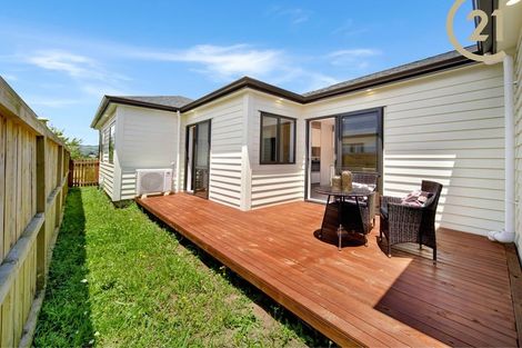 Photo of property in 32 Ahunga Road, Karaka, Papakura, 2113