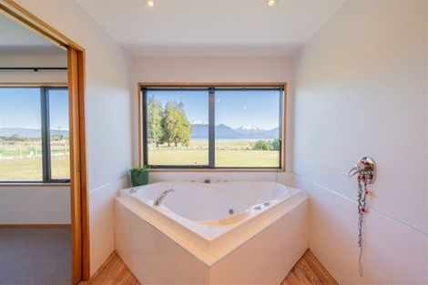 Photo of property in 454b Te Anau Milford Highway, Te Anau, 9679