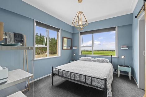 Photo of property in 1606 South Road, Tataraimaka, New Plymouth, 4374