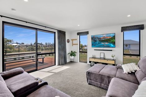 Photo of property in 6 Awatere Street, Pegasus, 7612