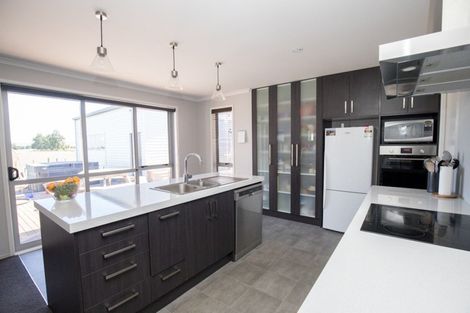 Photo of property in 64 Darlington Street, Ngatea, 3503