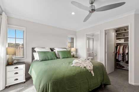 Photo of property in 33 Merriman Place, Pyes Pa, Tauranga, 3112