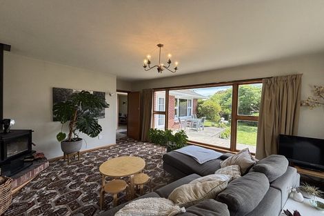 Photo of property in 31 Springbank Street, Bryndwr, Christchurch, 8053