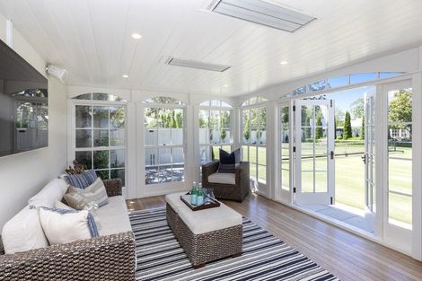 Photo of property in 5 Saint Barnabas Lane, Fendalton, Christchurch, 8052