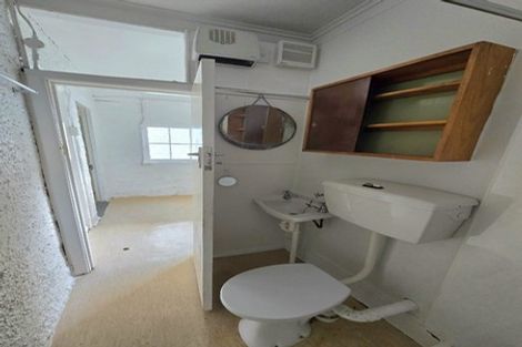 Photo of property in 34 Moana Road, Plimmerton, Porirua, 5026