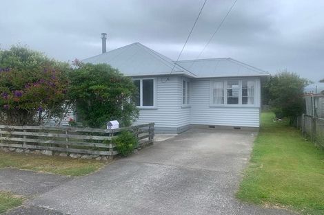 Photo of property in 10 Bright Street, Westport, 7825