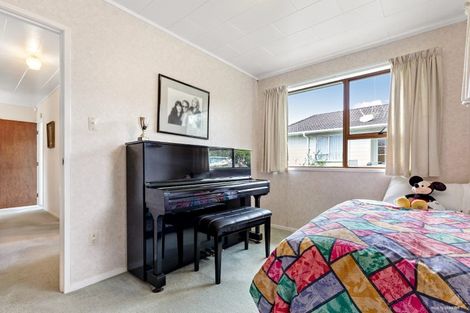 Photo of property in 34 Spinella Drive, Bayview, Auckland, 0629
