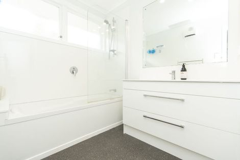 Photo of property in 14 Vista Terrace, Hillcrest, Hamilton, 3216