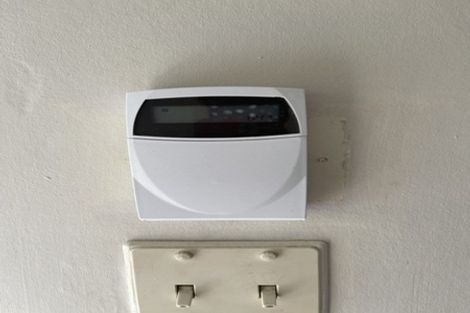 Photo of property in 68 Lake Road, Northcote, Auckland, 0627