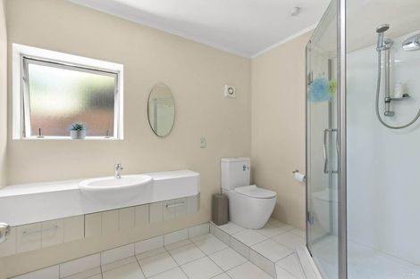 Photo of property in 89 Lonely Track Road, Fairview Heights, Auckland, 0632