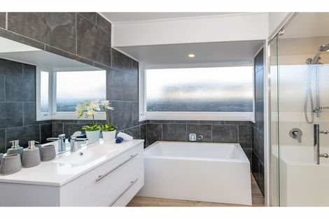 Photo of property in 17 Cromer Place, New Brighton, Christchurch, 8062