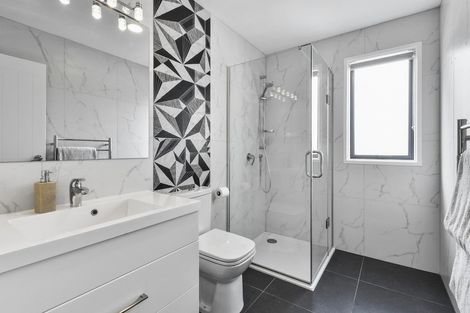 Photo of property in 132a Valley Road, Pukekohe, 2120