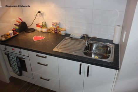 Photo of property in 90 William Bayes Place, Red Beach, 0932