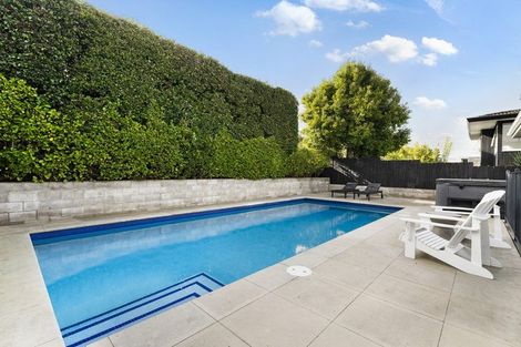 Photo of property in 55 Seaview Road, Castor Bay, Auckland, 0620