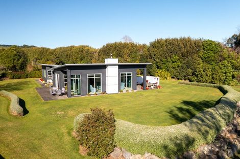 Photo of property in 172 Kaipikari Road Upper, Urenui, 4375