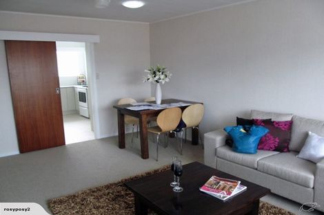 Photo of property in 4/7 Davies Street, Tawa, Wellington, 5028