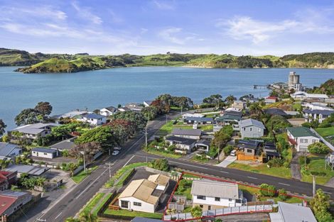 Photo of property in 1 Government Road, Raglan, 3225