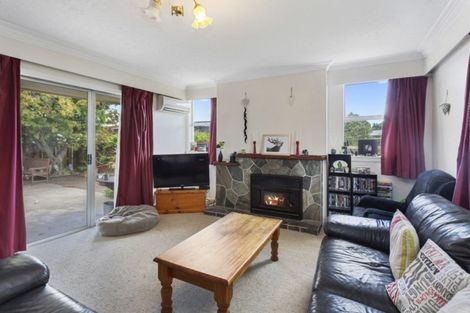 Photo of property in 17 Morris Road, Amberley, 7410