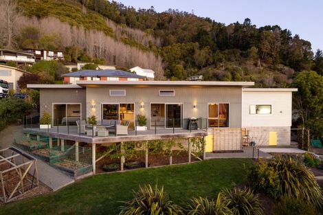 Photo of property in 5 Blampied Place, Nelson South, Nelson, 7010