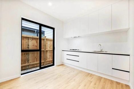 Photo of property in 6 Selwyn Downs Lane, Opaheke, Papakura, 2113