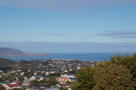 Photo of property in 107 Ashton Fitchett Drive, Brooklyn, Wellington, 6021