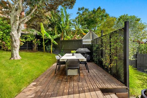 Photo of property in 2/19 Bishopgate Street, Birkdale, Auckland, 0626